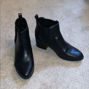 Size 8 Black boots